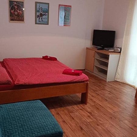 Apartmanek U Lanovky ヤンスケー・ラーズニェ エクステリア 写真