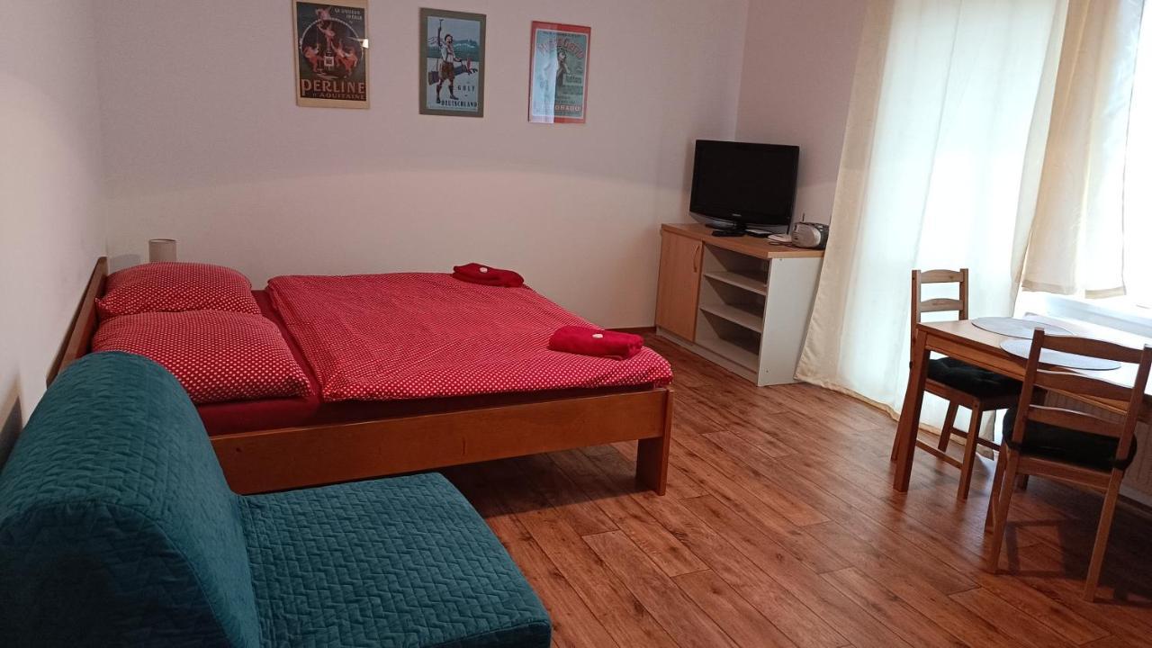 Apartmanek U Lanovky ヤンスケー・ラーズニェ エクステリア 写真